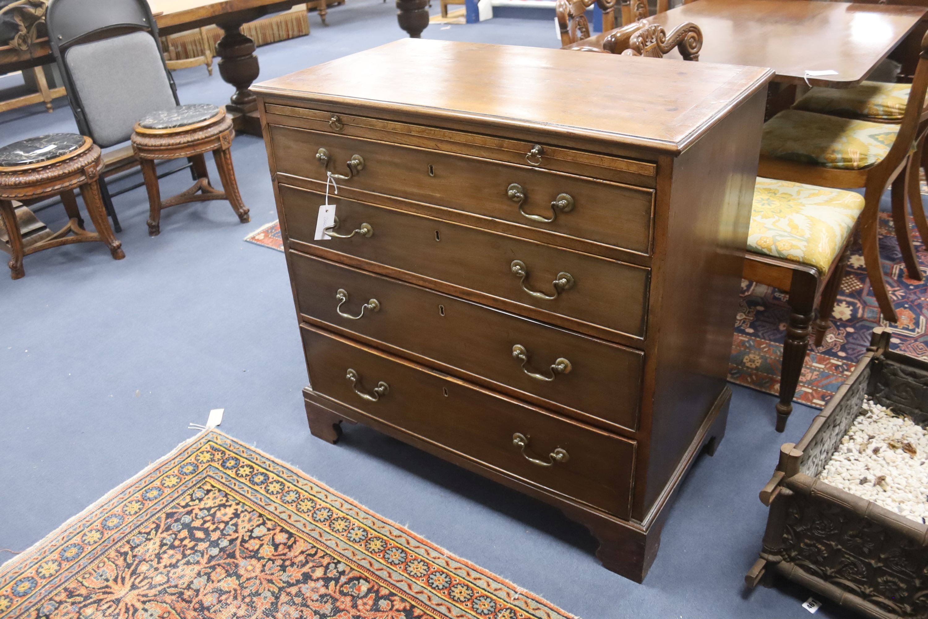 A George III mahogany chest fitted slide, width 86cm, depth 48cm, height 85cm